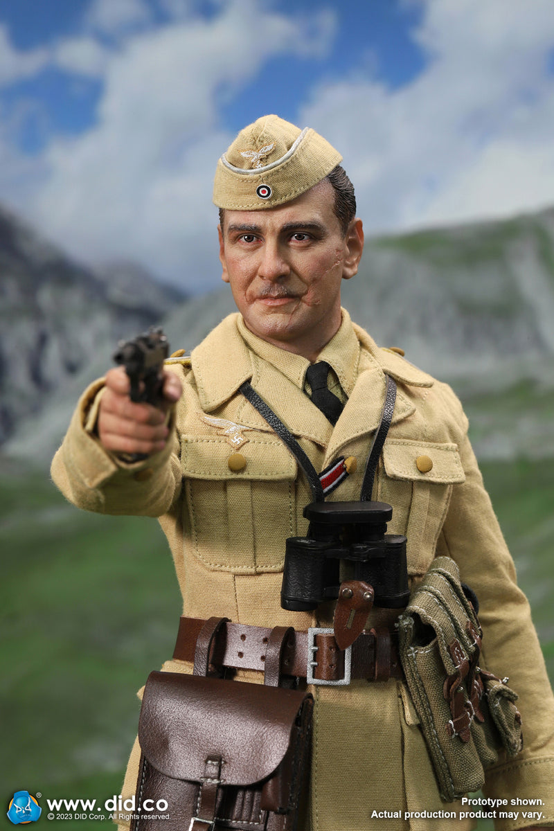 Load image into Gallery viewer, WWII - German Commanding Off. Skorzeny - MINT IN BOX (READ DESC)
