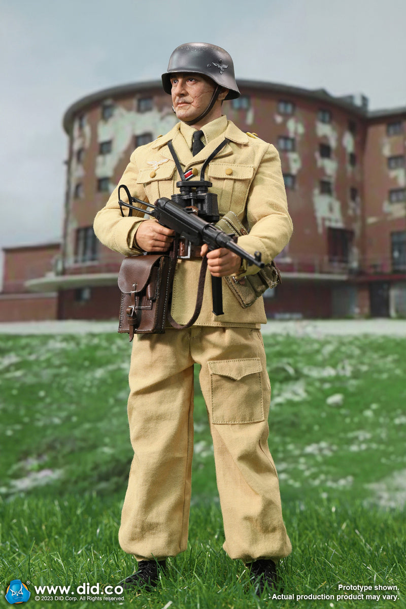 Load image into Gallery viewer, WWII - German Commanding Off. Skorzeny - MINT IN BOX (READ DESC)
