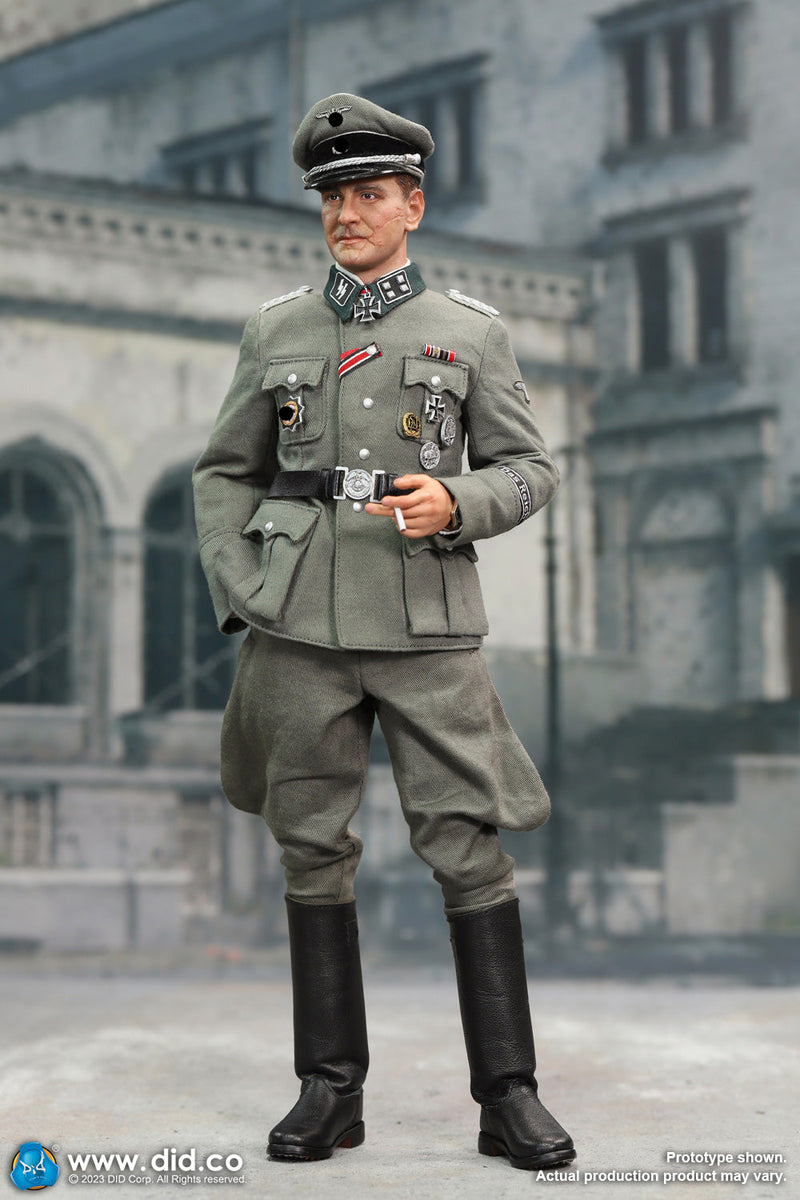 Load image into Gallery viewer, WWII - German Commanding Off. Skorzeny - MINT IN BOX (READ DESC)
