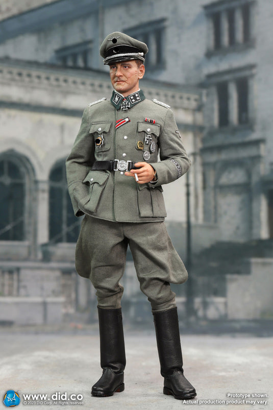 WWII - German Commanding Off. Skorzeny - MINT IN BOX (READ DESC)