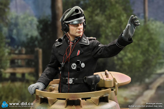 WWII - German Panzer Cmdr Max w/Hatch - MINT IN BOX (READ DESC)