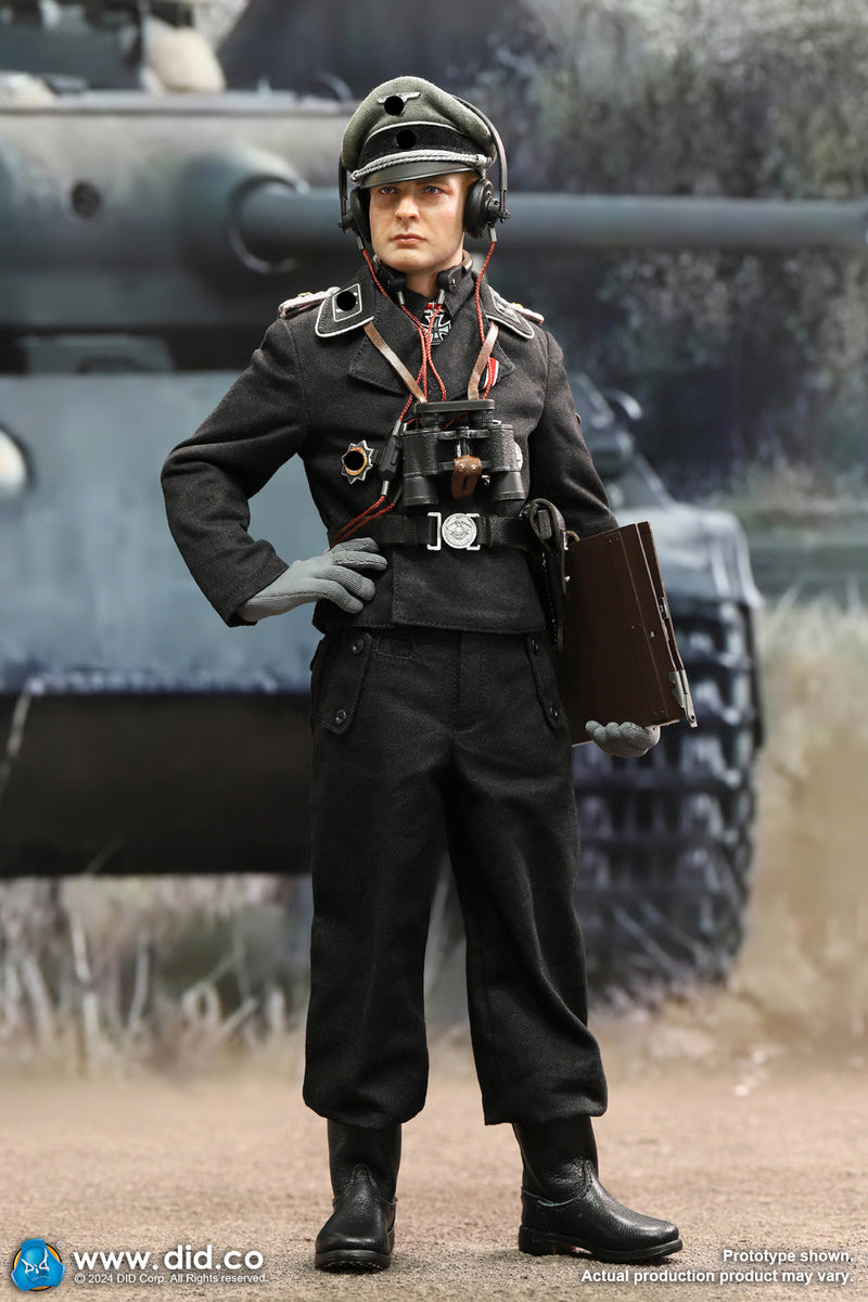 Load image into Gallery viewer, WWII - German Panzer Cmdr Max w/Hatch - MINT IN BOX (READ DESC)
