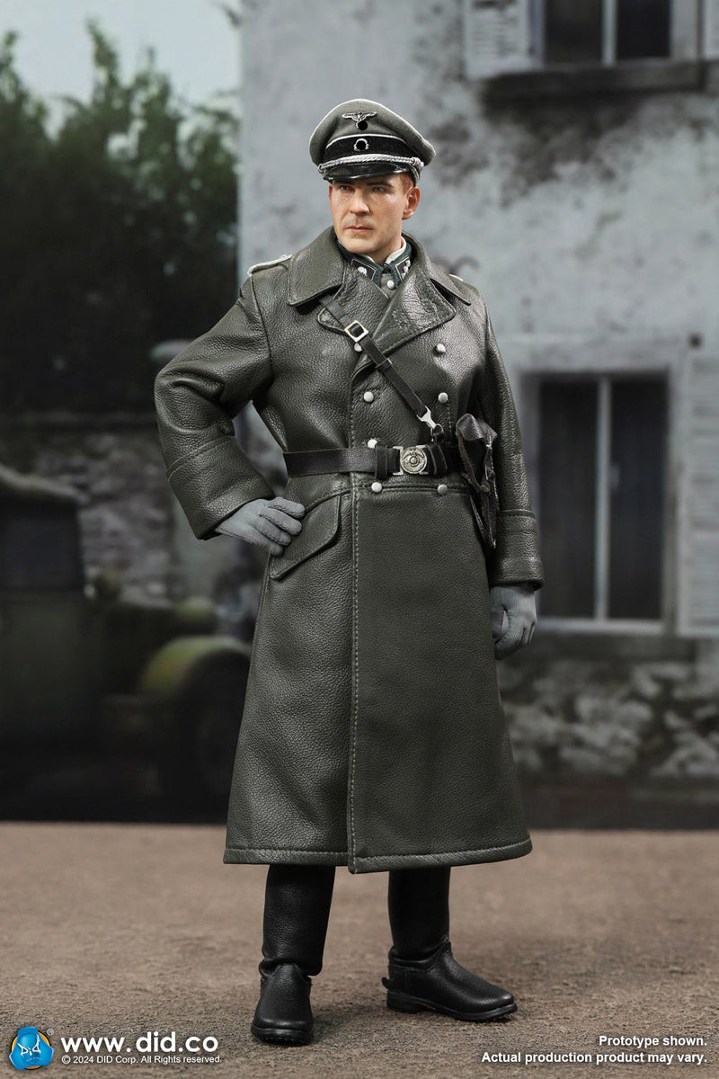 Load image into Gallery viewer, WWII - German Officer Amon Göth - MINT IN BOX (READ DESC)
