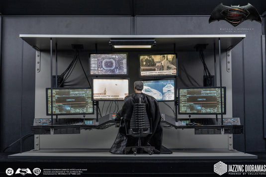 Batman v Superman - Ultimate DX Batman BvS Cave Computer Lab - MINT IN BOX