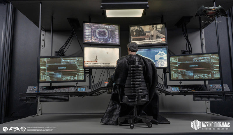 Load image into Gallery viewer, Batman v Superman - Ultimate DX Batman BvS Cave Computer Lab - MINT IN BOX
