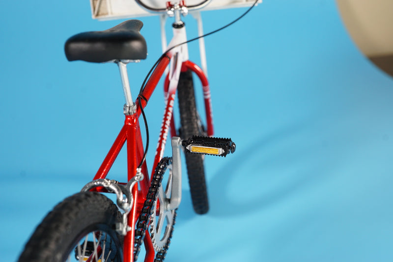 Load image into Gallery viewer, E.T. the Extra-Terrestrial - E.T. &amp; Elliott - MINT IN BOX

