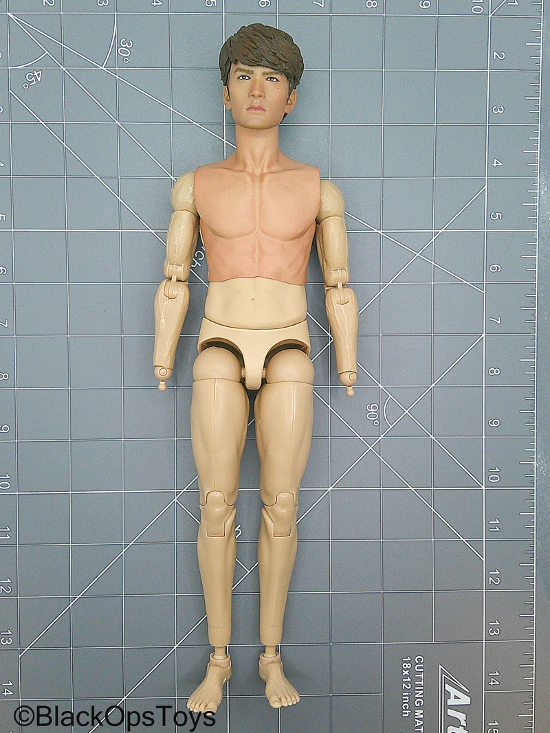 Load image into Gallery viewer, Ultraman - Successor of Light - Male Base Body w/Headsculpt
