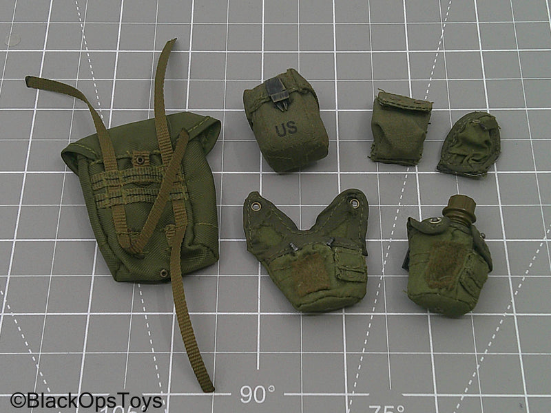Load image into Gallery viewer, Vietnam Era Butt Pouch &amp; Canteen Pouch Set
