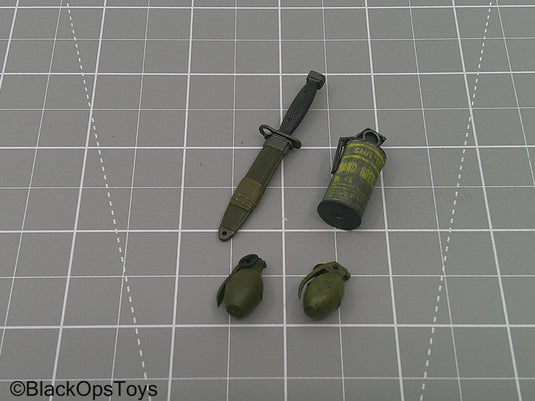Vietnam Era Knife w/Sheath & Grenade Set (Hot Toys)