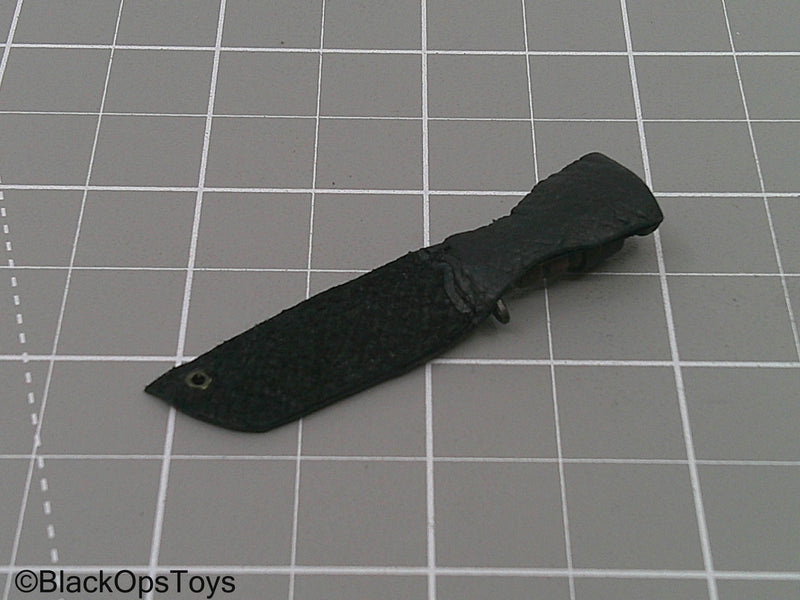 Load image into Gallery viewer, Vietnam Era Knife w/Sheath (Toy Soldier)
