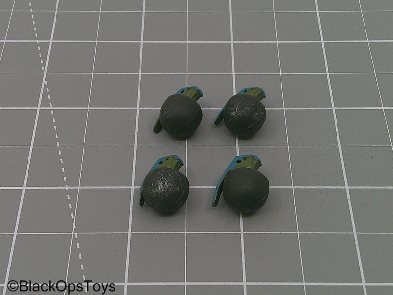 Load image into Gallery viewer, Vietnam Era Grenade Set
