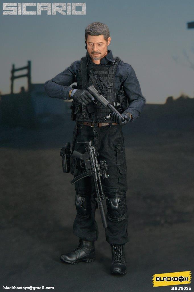 Load image into Gallery viewer, Sicario - Gillick - Black Knee Pads
