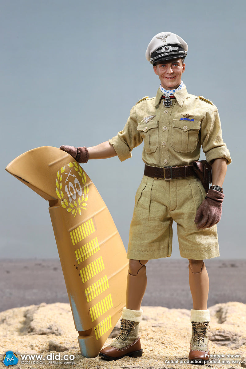 Load image into Gallery viewer, WWII German - Luftwaffe Star of Africa - MINT IN BOX (READ DESC)
