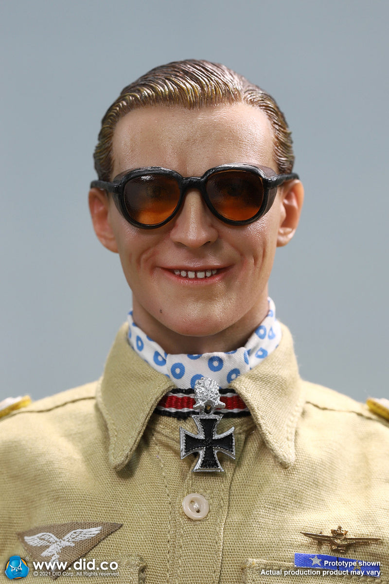 Load image into Gallery viewer, WWII German - Luftwaffe Star of Africa - MINT IN BOX (READ DESC)
