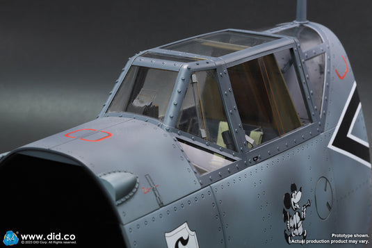 WWII - German Luftwaffe Pilot w/Cockpit  - MINT IN BOX (READ DESC)