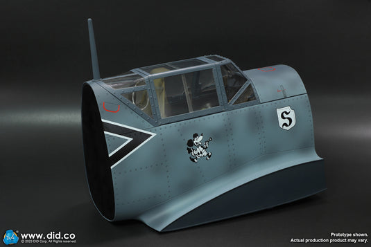 WWII - German Luftwaffe Pilot w/Cockpit  - MINT IN BOX (READ DESC)