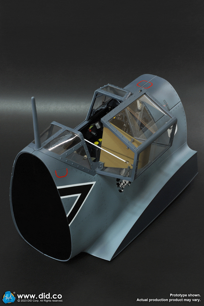 Load image into Gallery viewer, WWII - German Luftwaffe Pilot w/Cockpit  - MINT IN BOX (READ DESC)
