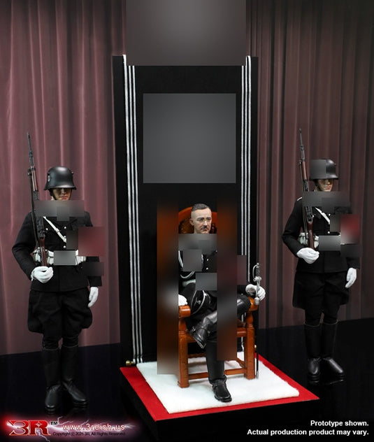 WWII - German Chair Diorama - MINT IN BOX (READ DESC)