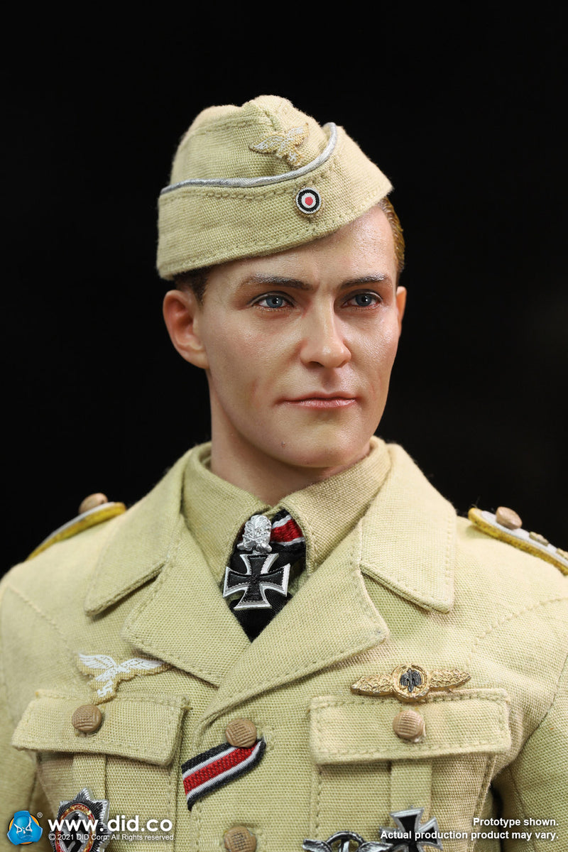 Load image into Gallery viewer, WWII German - Luftwaffe Star of Africa - MINT IN BOX (READ DESC)
