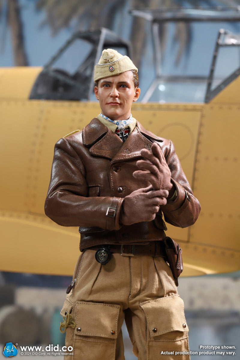 Load image into Gallery viewer, WWII German - Luftwaffe Star of Africa - MINT IN BOX (READ DESC)
