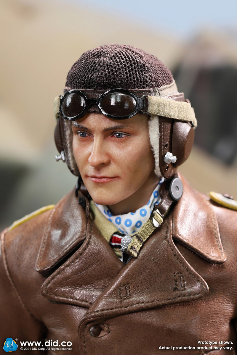 Load image into Gallery viewer, WWII German - Luftwaffe Star of Africa - MINT IN BOX (READ DESC)
