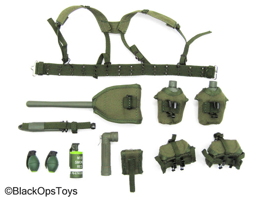 Vietnam Forrest Gump - Green Rivet Harness w/Pouch Set (READ DESC)