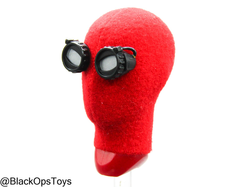 Load image into Gallery viewer, Far From Home - Spiderman - Red Masked Male Head Sculpt w/Interchangeable Eyes
