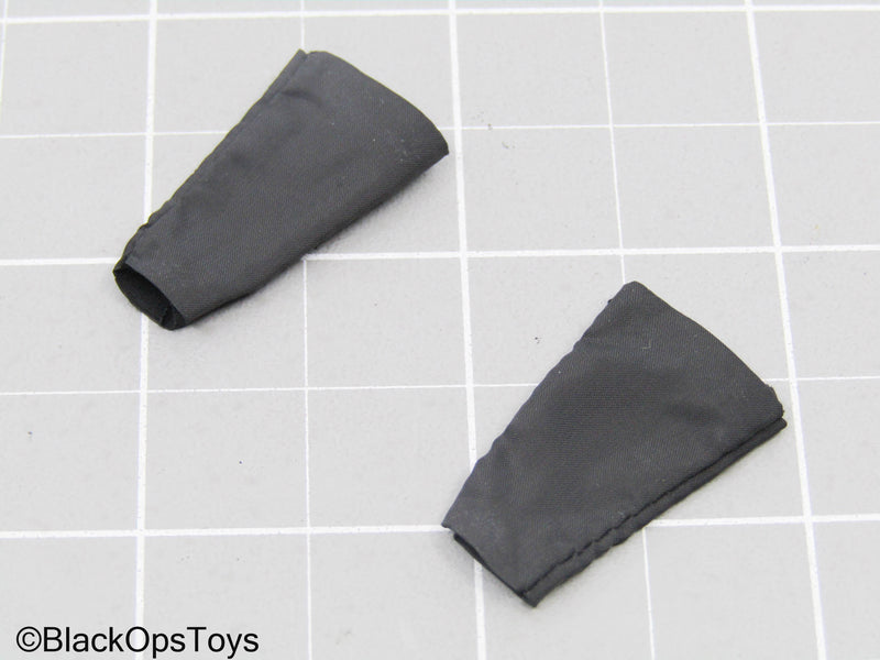 Load image into Gallery viewer, Black Socks
