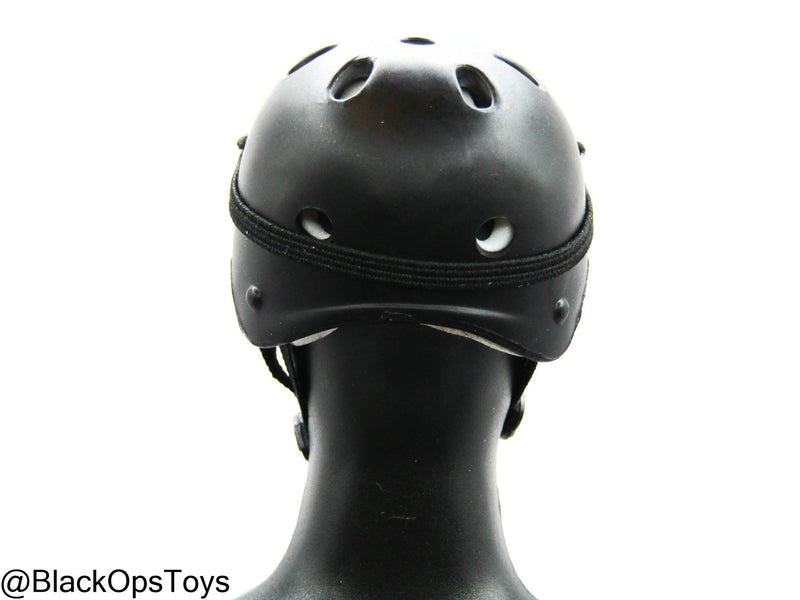 Load image into Gallery viewer, Black Hawk Down - Black Pro Tec Helmet w/Goggles
