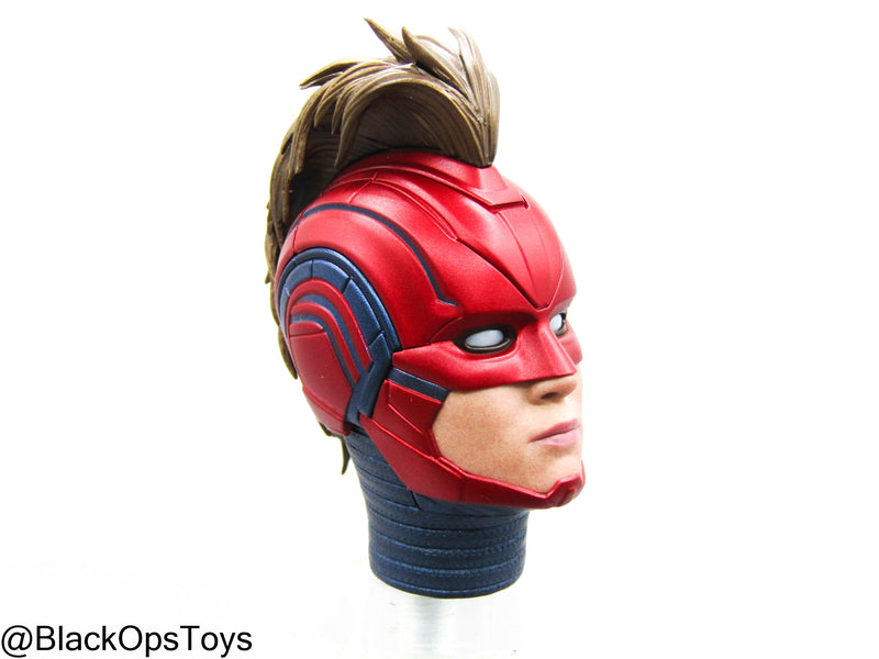 Load image into Gallery viewer, Captain Marvel - Female Body w/Head Sculpt, FX, &amp; Light Up Action
