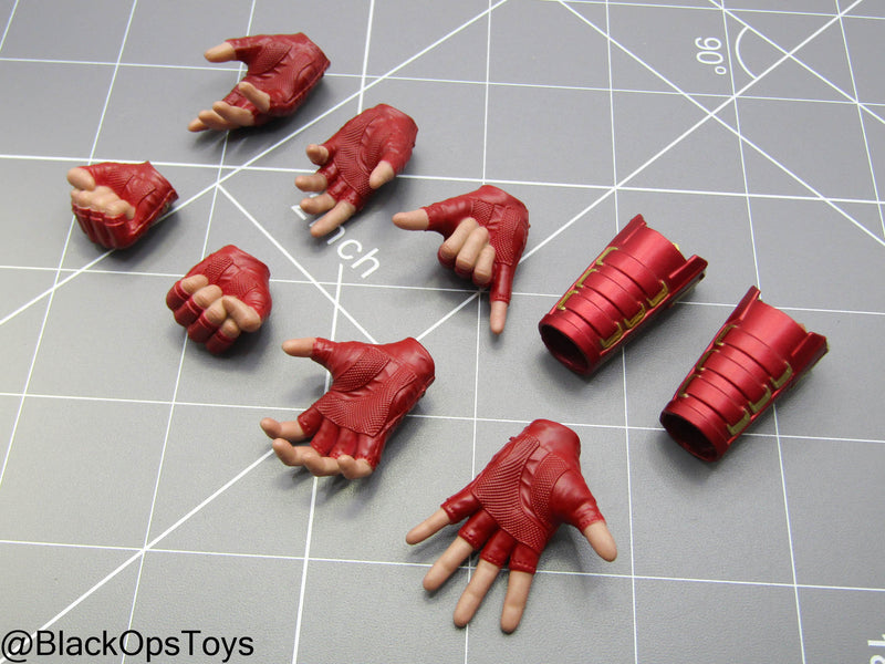 Load image into Gallery viewer, Captain Marvel - Red Female Gloved Hand Set (x7) w/Gauntlets
