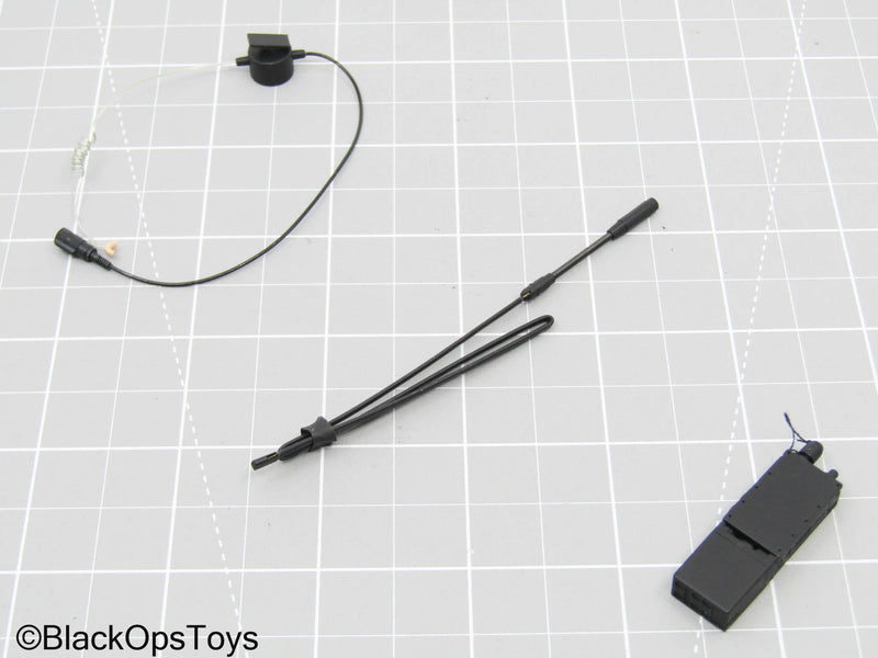 Load image into Gallery viewer, Black Radio w/Headset &amp; Antenna

