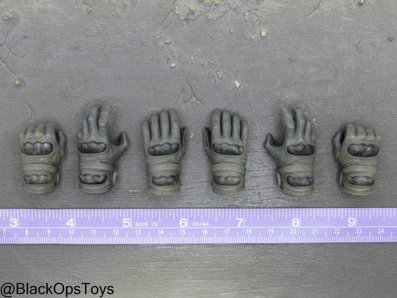 Load image into Gallery viewer, Dune - Paul Atreides - Gloved Hand Set (x6)
