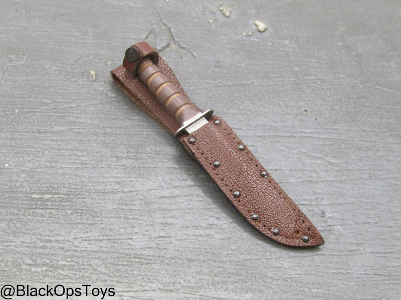 Load image into Gallery viewer, Vietnam War US Army - 1911 Pistol w/Holster &amp; Metal Knife w/Sheath
