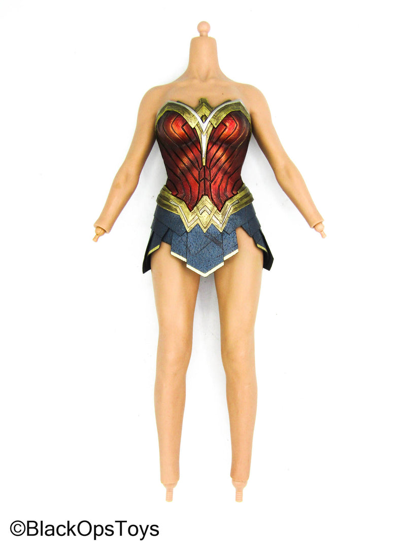 Load image into Gallery viewer, Wonder Woman - Female Body w/Armor Set (READ DESC)
