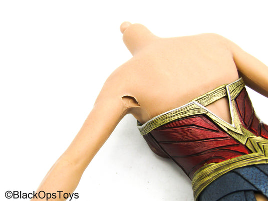 Wonder Woman - Female Body w/Armor Set (READ DESC)