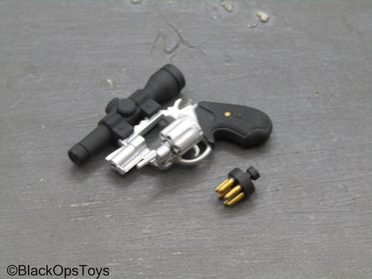 Silver Snub Nose Revolver Pistol w/Scope & Speed Loader