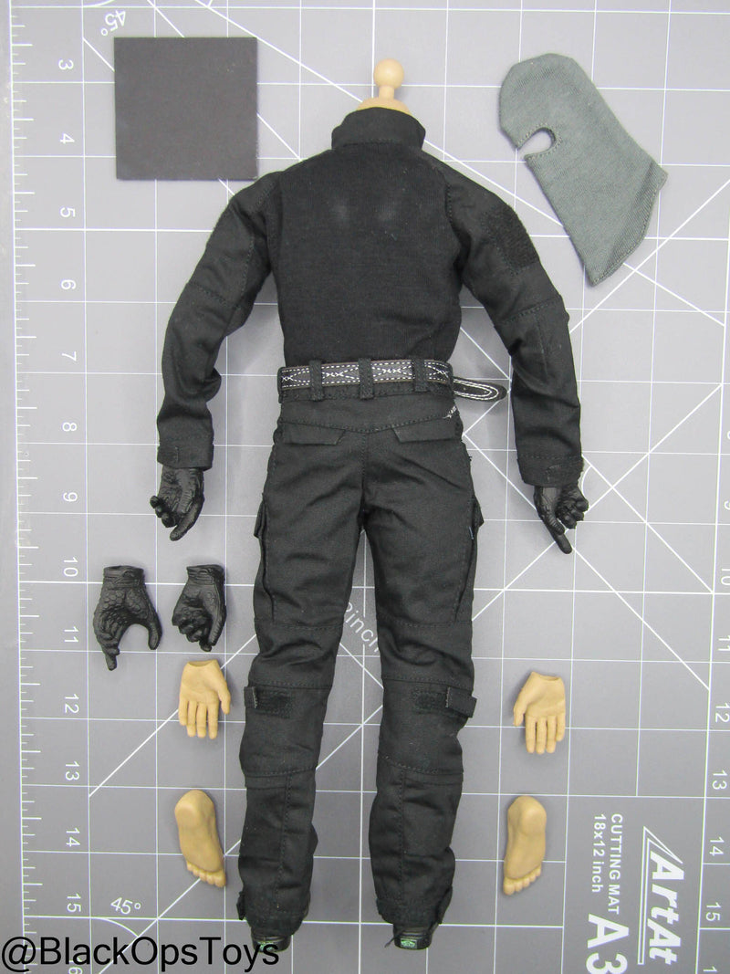 Load image into Gallery viewer, Paramilitary Forces Op. B - Male Dressed Body w/Hands &amp; Shoes
