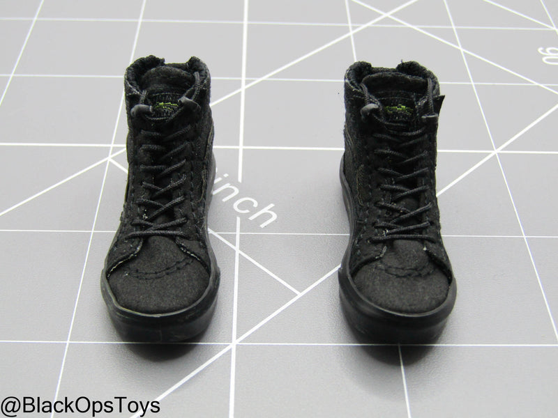 Load image into Gallery viewer, Paramilitary Forces Op. B - Black Sk8 Shoes (Peg Type)
