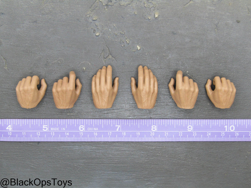 Load image into Gallery viewer, Vietnam War - Hospital Corpsman - Male Hand Set (x6)

