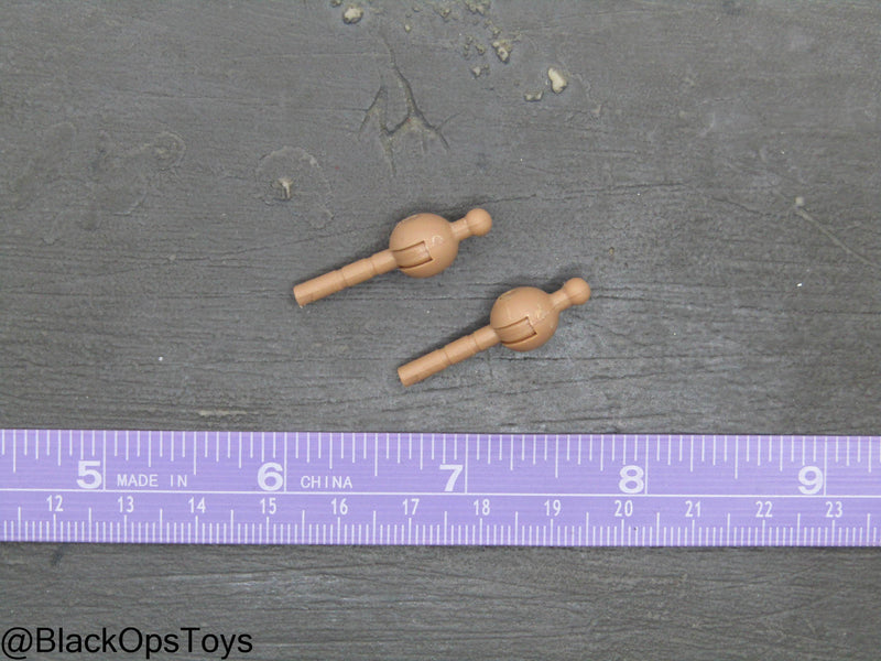 Load image into Gallery viewer, Vietnam War - Hospital Corpsman - Male Hand Pegs
