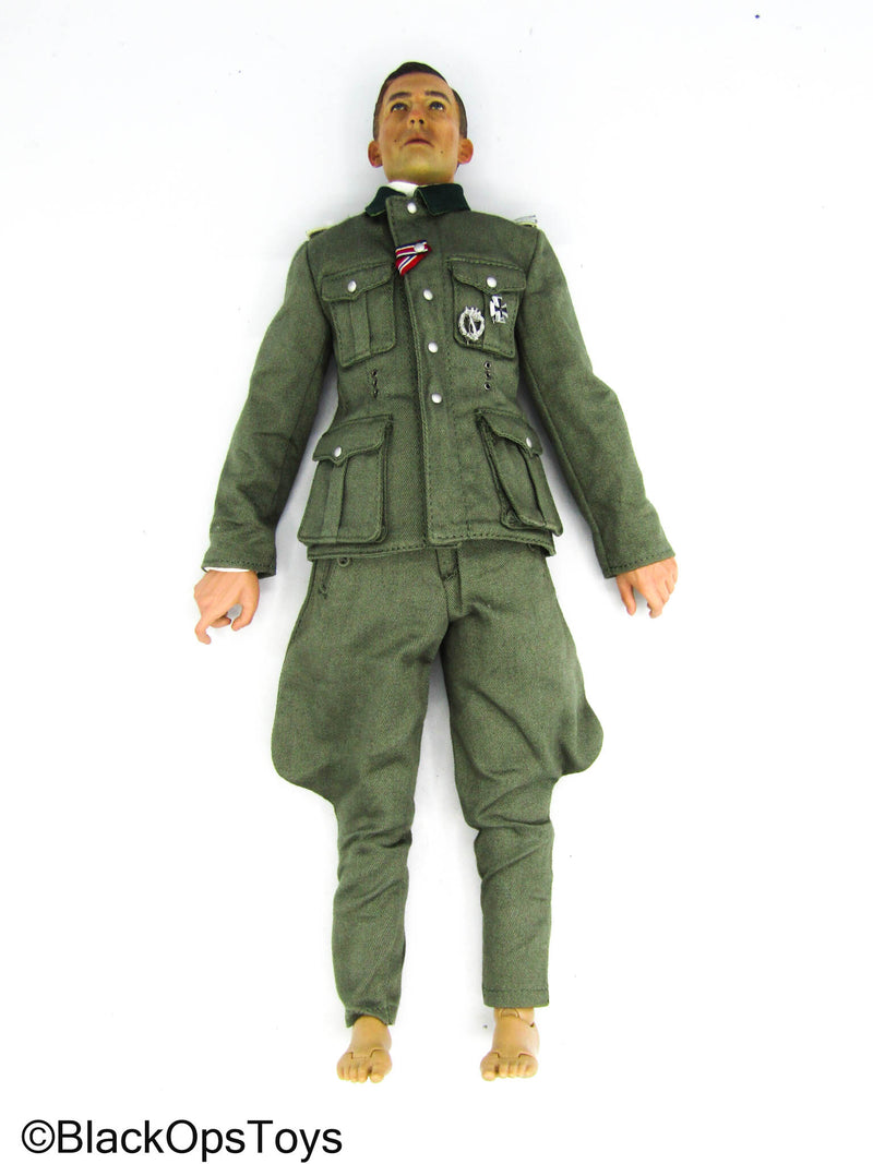 Load image into Gallery viewer, WWII - German WH Infantry - Male Body w/Head Sculpt &amp; Green Uniform
