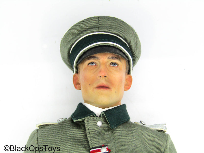 Load image into Gallery viewer, WWII - German WH Infantry - Male Body w/Head Sculpt &amp; Green Uniform
