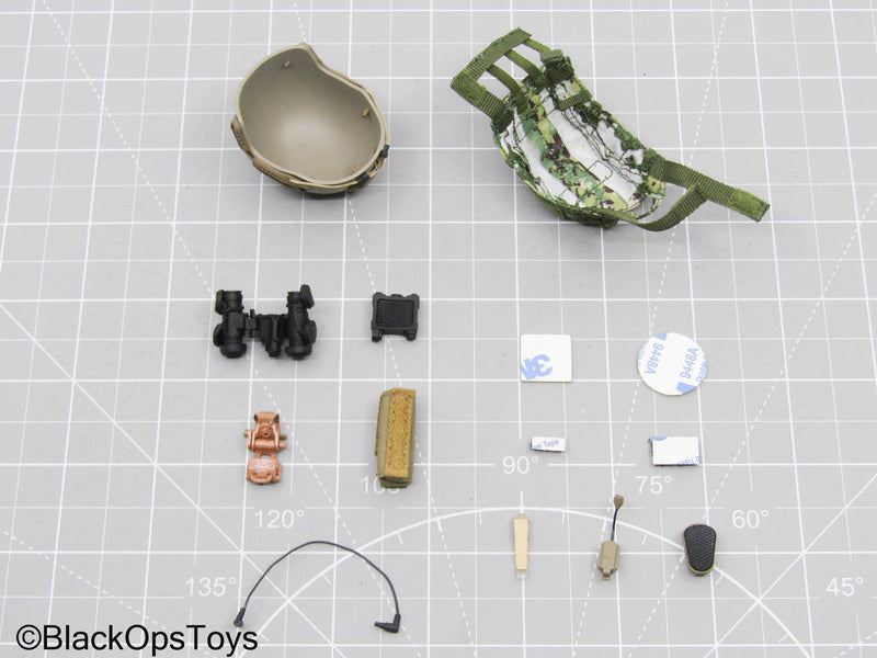 Load image into Gallery viewer, Tan Tactical Helmet w/AOR2 Camo Cover &amp; NVG Set (DAM Toys)
