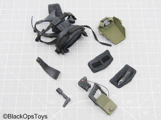 Aliens - Vasquez - Plated Body Armor w/Shoulder Lamp (Hot Toys)