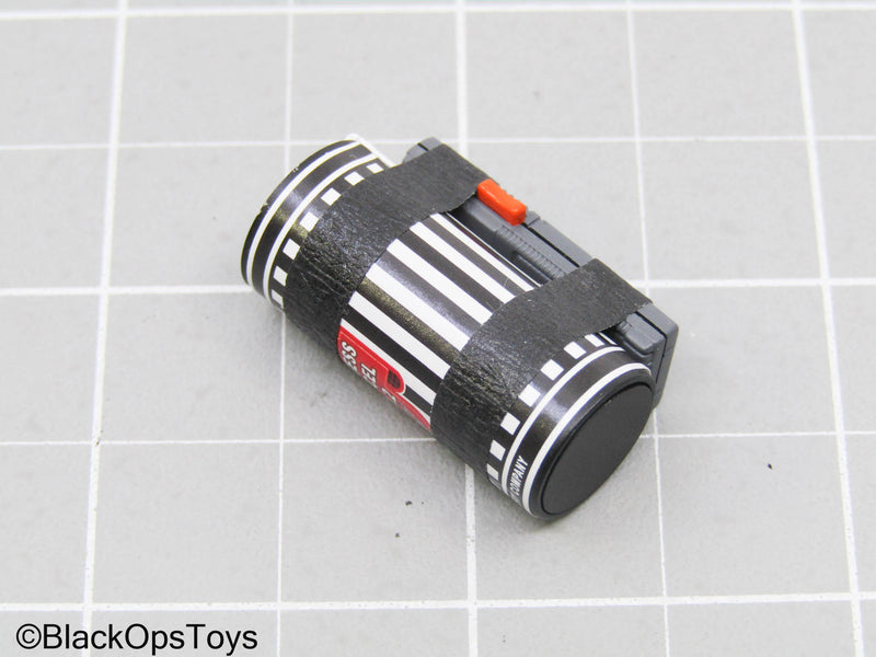 Load image into Gallery viewer, Back To The Future - Burgess Dry-Cel No.2 Battery w/Walkie Talkie

