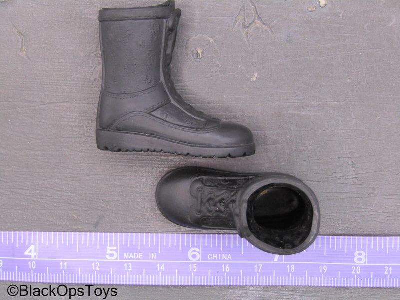 Load image into Gallery viewer, Black Combat Boots (Foot Type)
