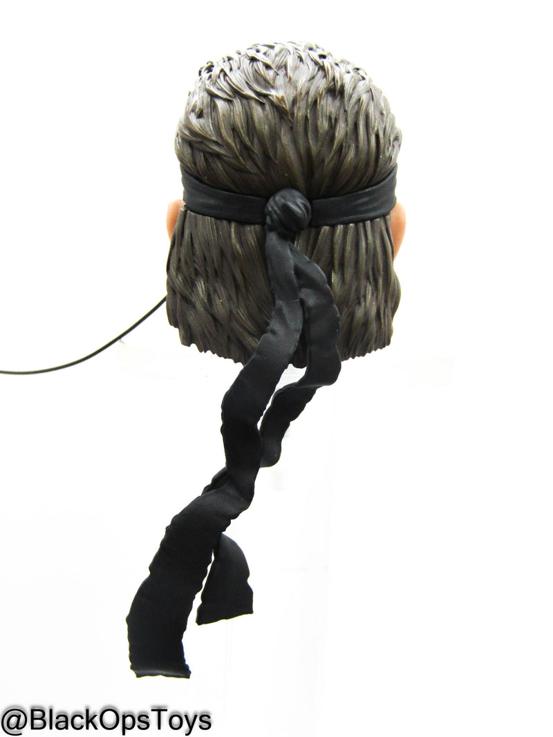 Load image into Gallery viewer, MGS - Tiger Stripe Camo Snake - Headsculpt w/Eye Patch &amp; Radio
