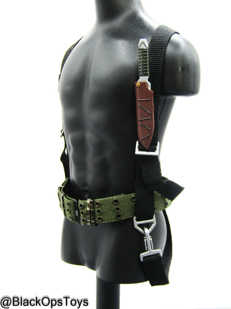 Load image into Gallery viewer, MGS - ERDL Camo Snake - STABO Harness w/Knife &amp; Sheath
