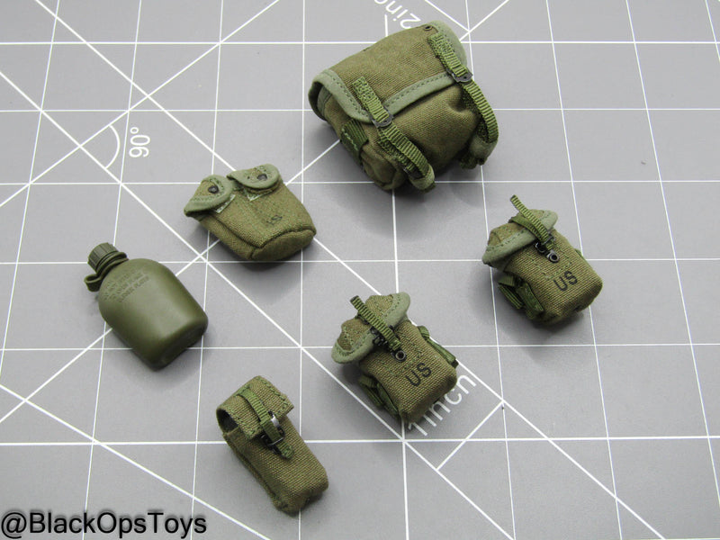 Load image into Gallery viewer, MGS - ERDL Camo Snake - Pouch Set w/Canteen
